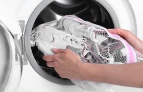 Стирка обуви в стиральной машине: как не допустить ошибок